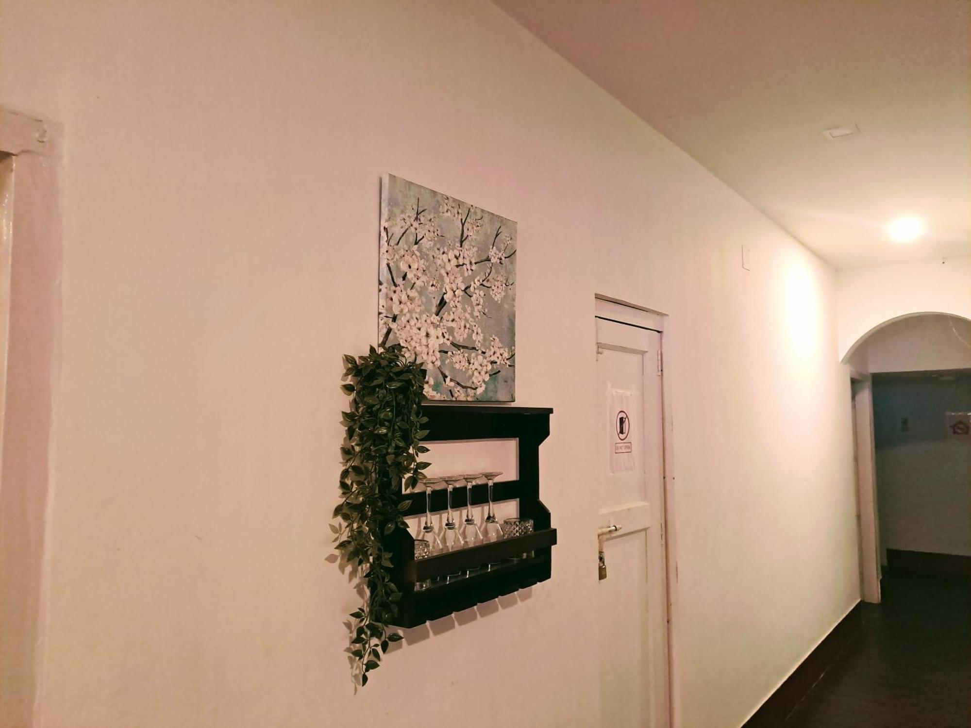 Strawberry Swing Homestay 古瓦哈提 外观 照片